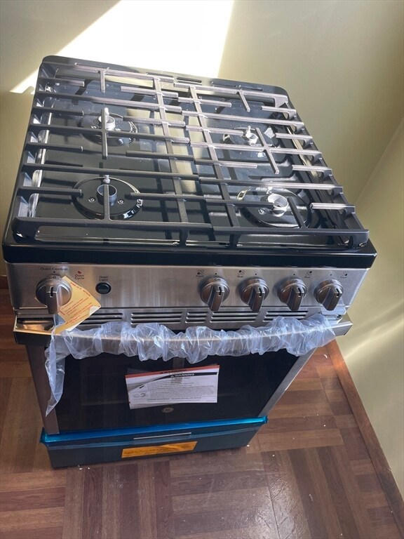 210 Whitman St unit 2, New Bedford, MA 02745 - photo 6