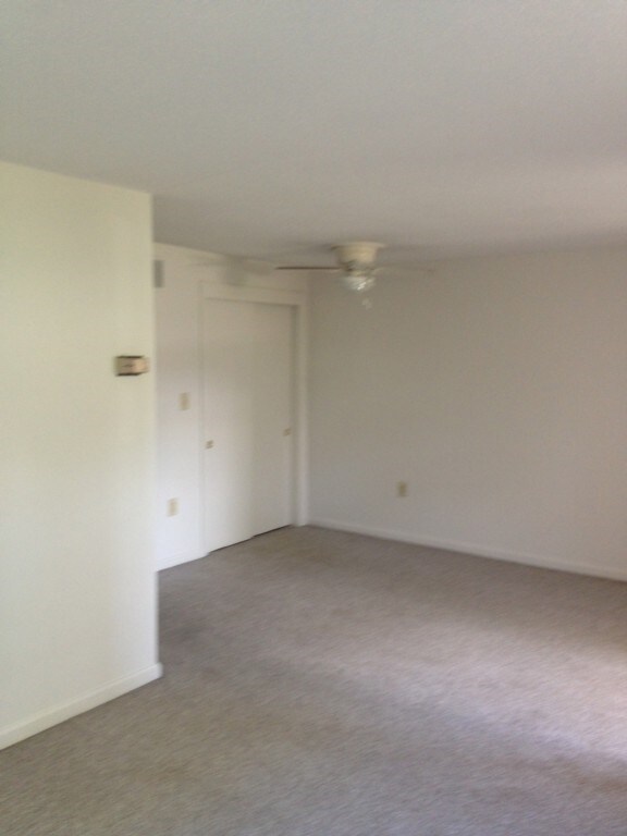 70 E Ridge Rd unit 70A, MerriMacK, NH 03054 - photo 4