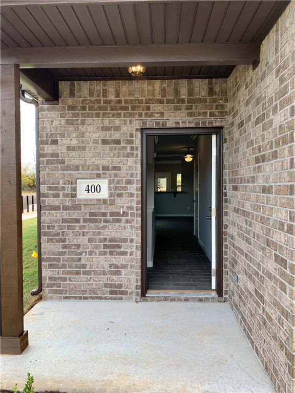 402 Red Robin St, Centerton, AR 72719 - photo 3