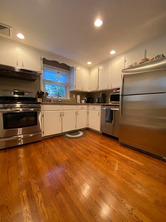 143 Perham St, West Roxbury, MA 02132 - photo 6