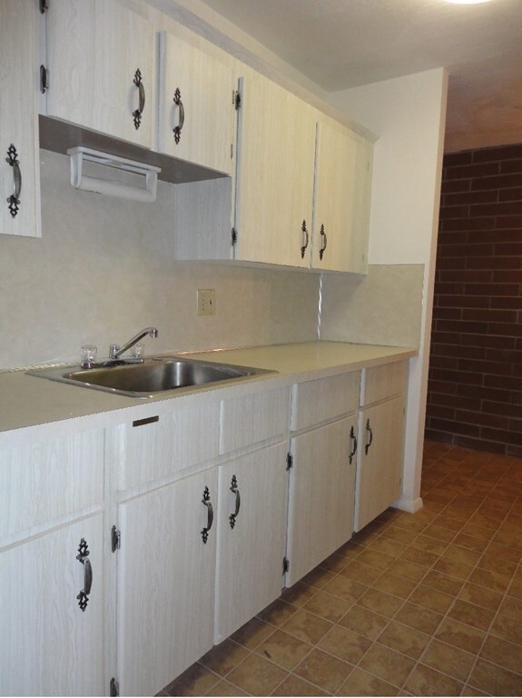 Sagamore Place Condominiums unit 515, Quincy, MA 02171 - photo 4