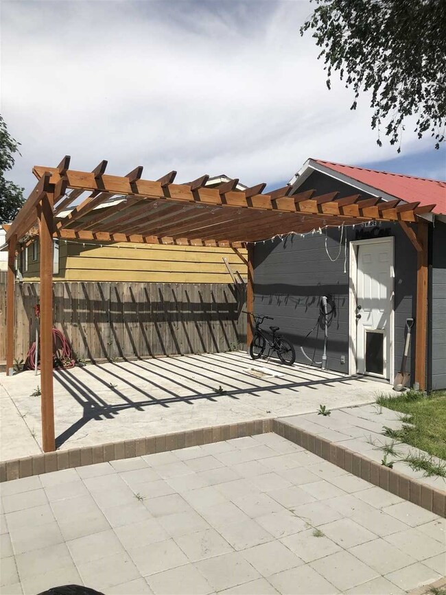 240 W Shepard St, Winnemucca, NV 89445 - photo 3