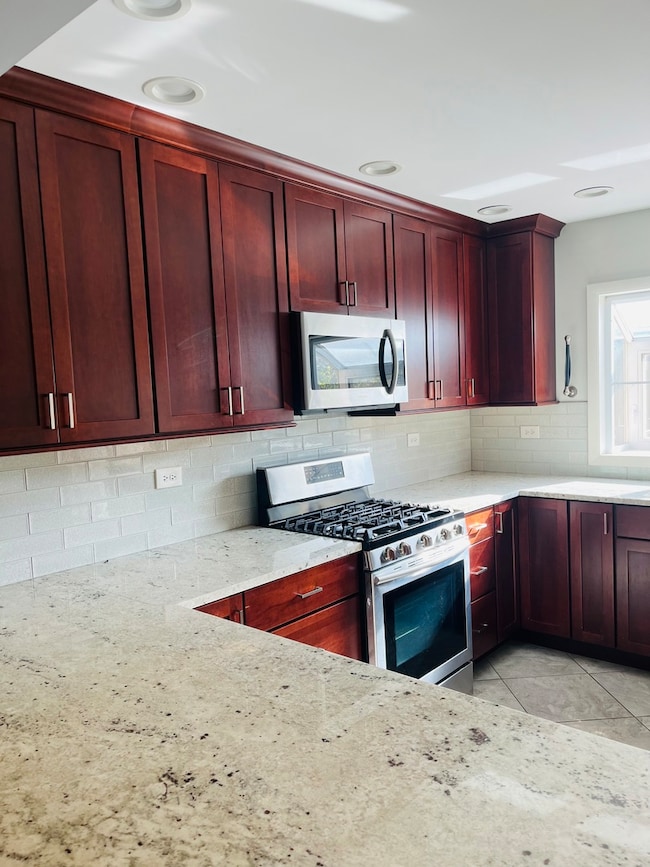 587 Front St, Lisle, IL 60532 - photo 6