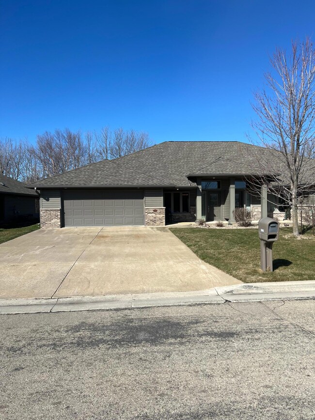 1506 28th St SW, Austin, MN 55912 - photo 4