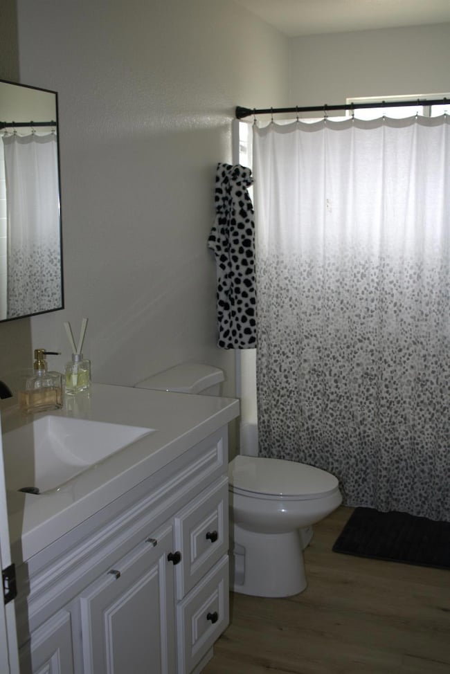 275 N Peach Ave, Clovis, CA 93612 - photo 4