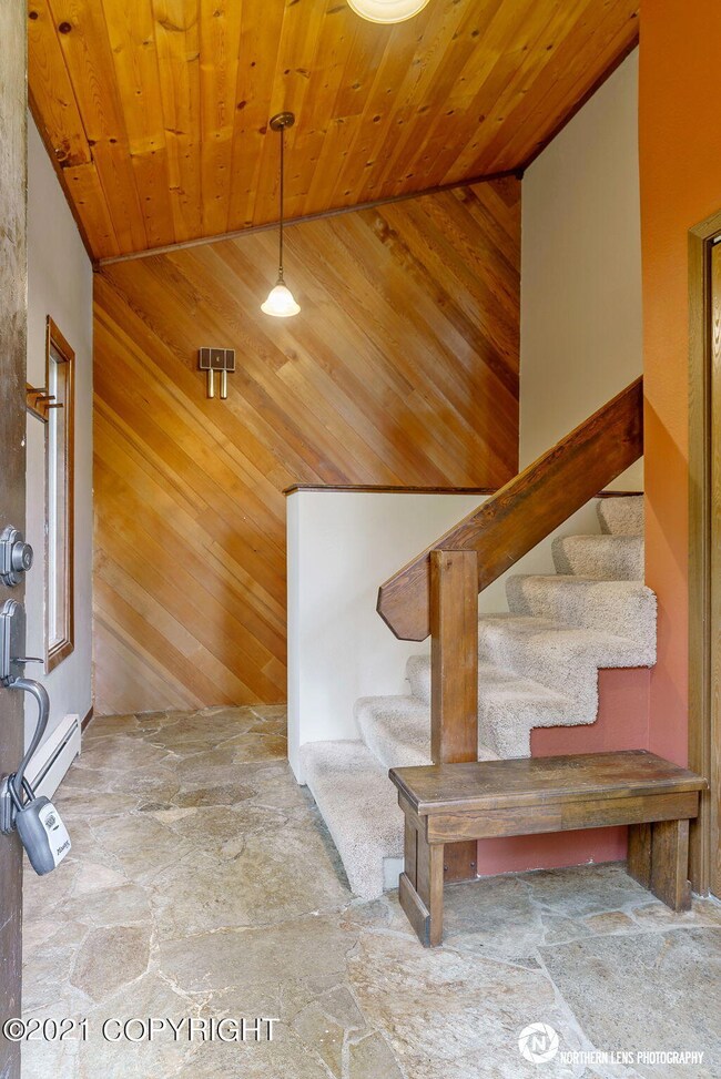 Entry_Stairway_2