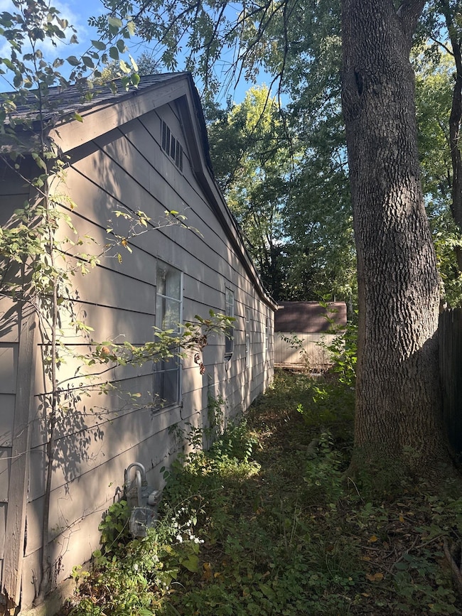 3702 Grey Rd, Memphis, TN 38108 - photo 3