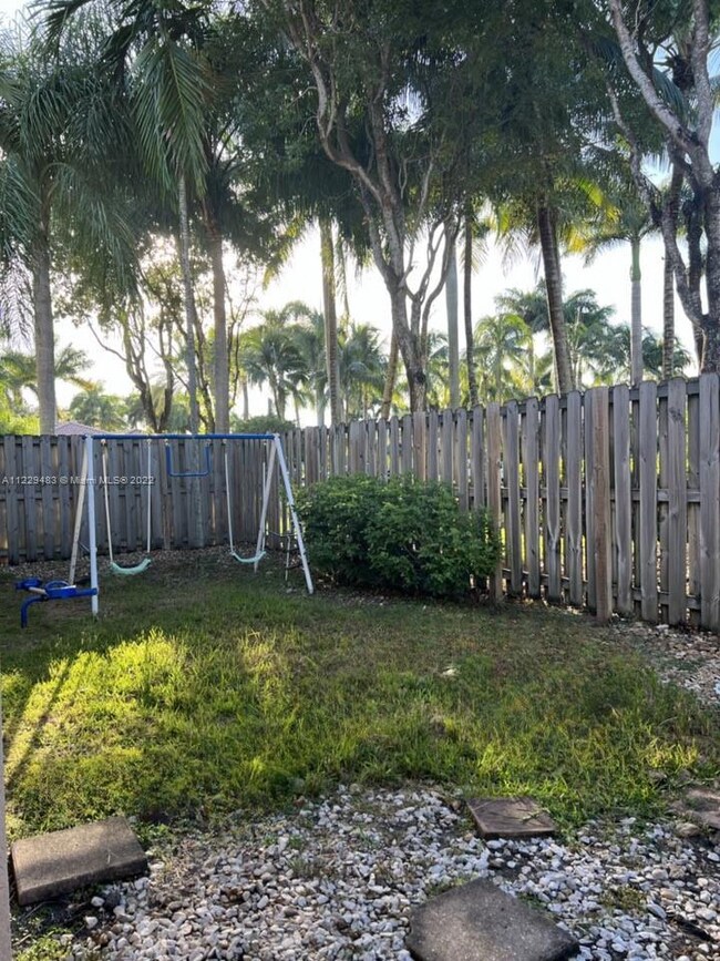 11381 NW 50th Terrace, Doral, FL 33178 - photo 6