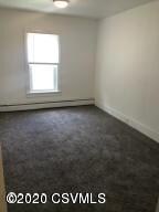 421 E 3rd St, Berwick, PA 18603 - photo 5