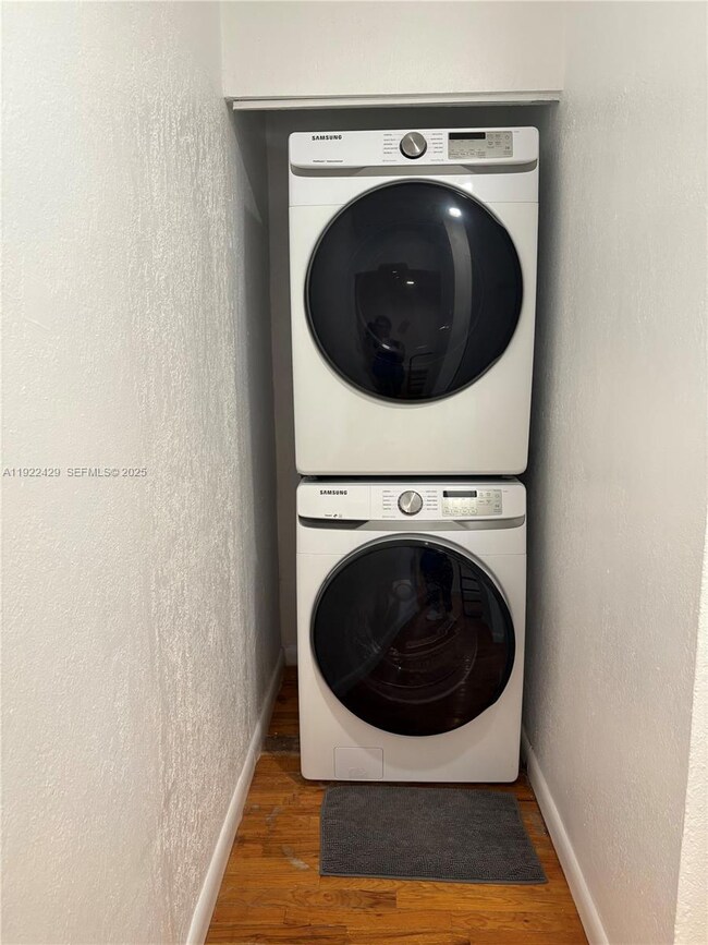 6855 NE 5th Ave unit B, Miami, FL 33138 - photo 4