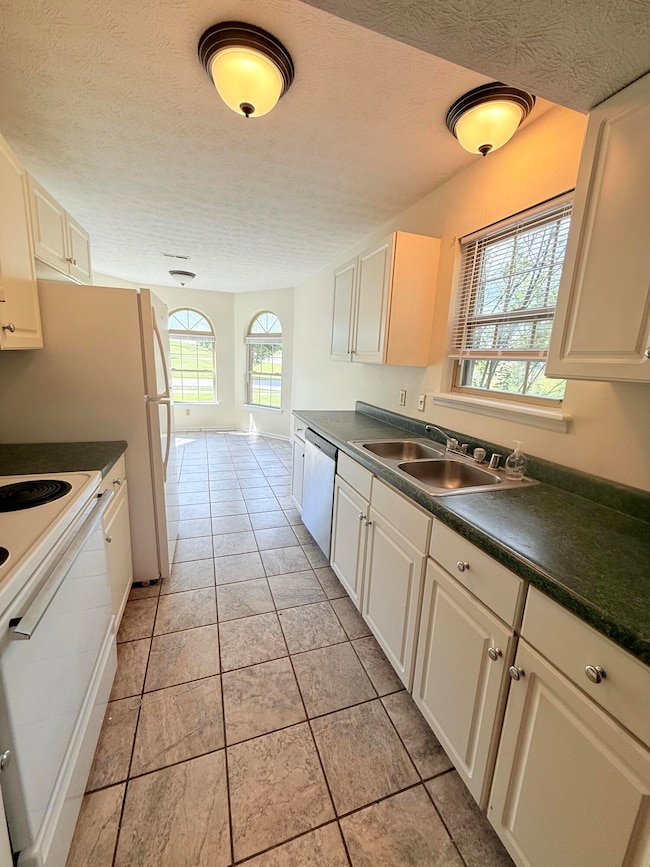 200 Shamrock Ln unit 1, Richmond, KY 40475 - photo 5