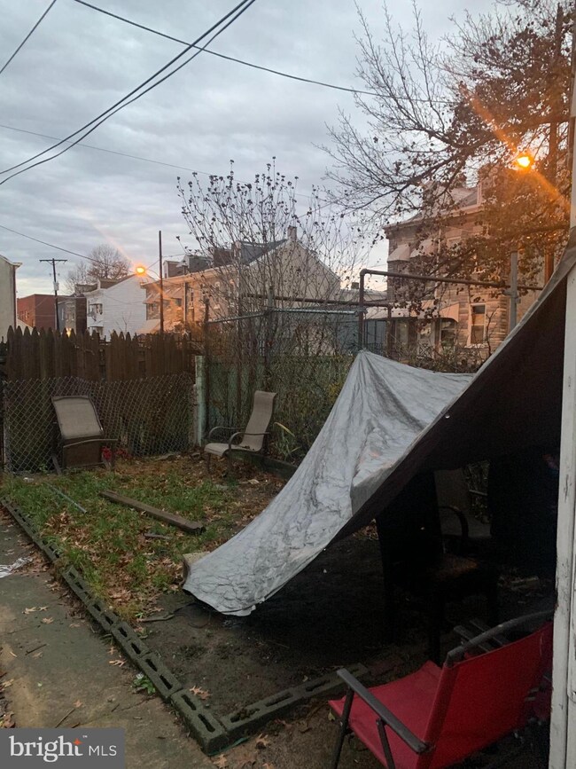 1021 Green St, Reading, PA 19604 - photo 3