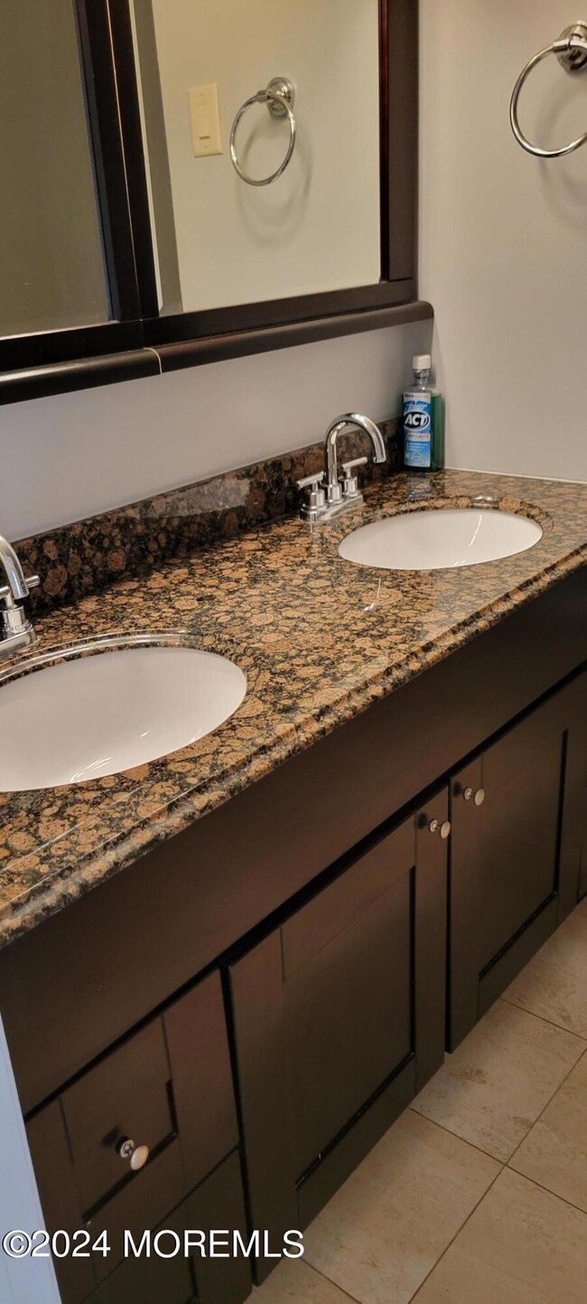 61 Essex Dr, Little Silver, NJ 07739 - photo 4