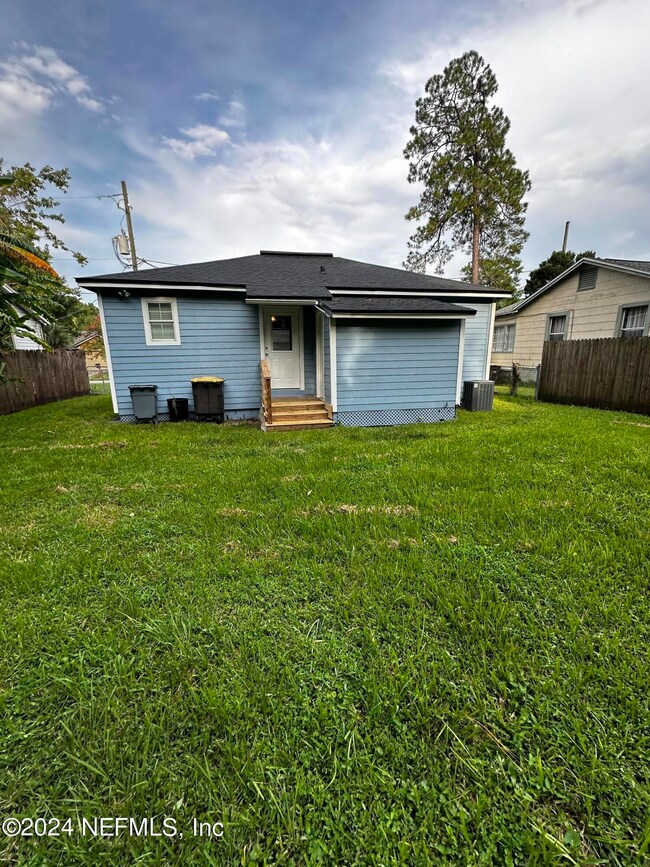 1290 Stimson St, Jacksonville, FL 32205 - photo 6