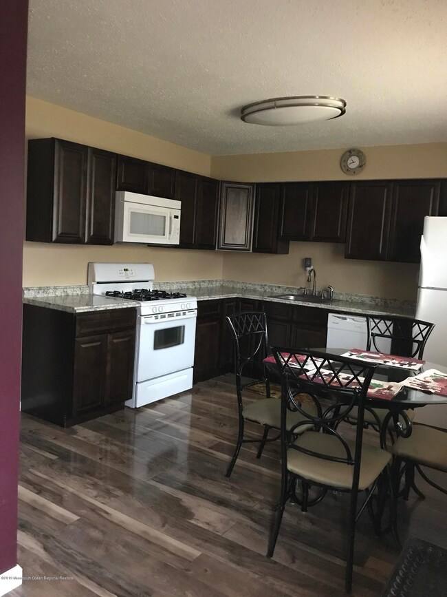 Kitchen (2)