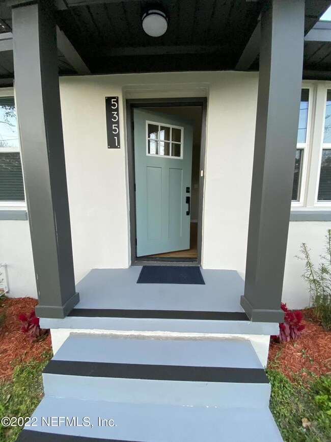 5351 Kingsbury St, Jacksonville, FL 32205 - photo 4