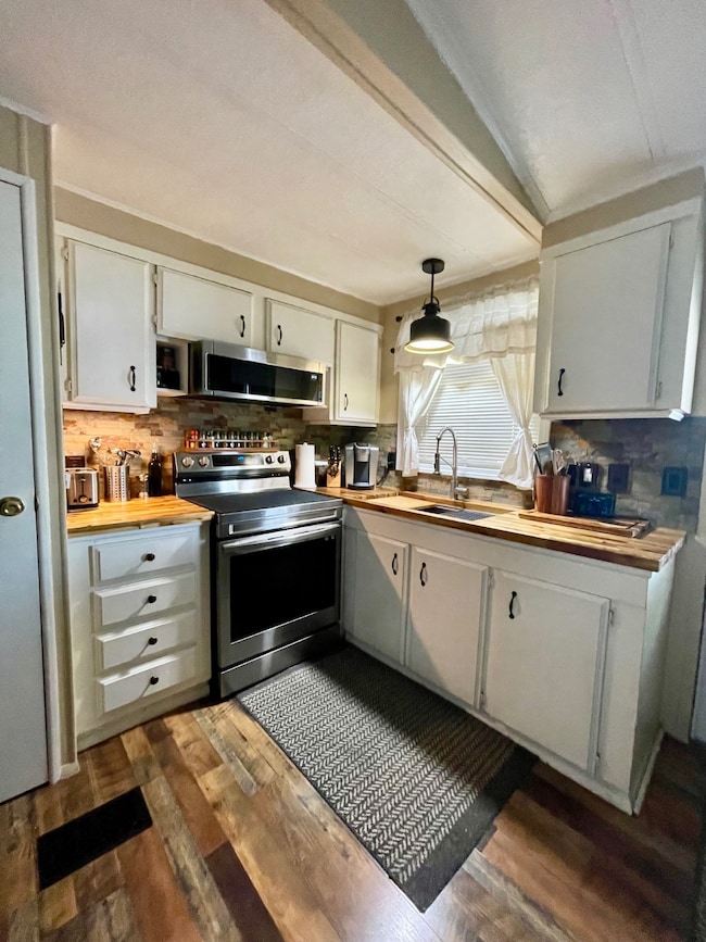 10265 Ulmerton Rd unit Lot 125, Largo, FL 33771 - photo 4