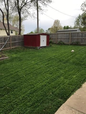 4825 Perry Ln, Shawnee, KS 66203 - photo 4