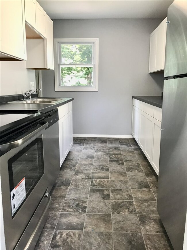 1404 Oak Ct, Lafayette, IN 47905 - photo 2