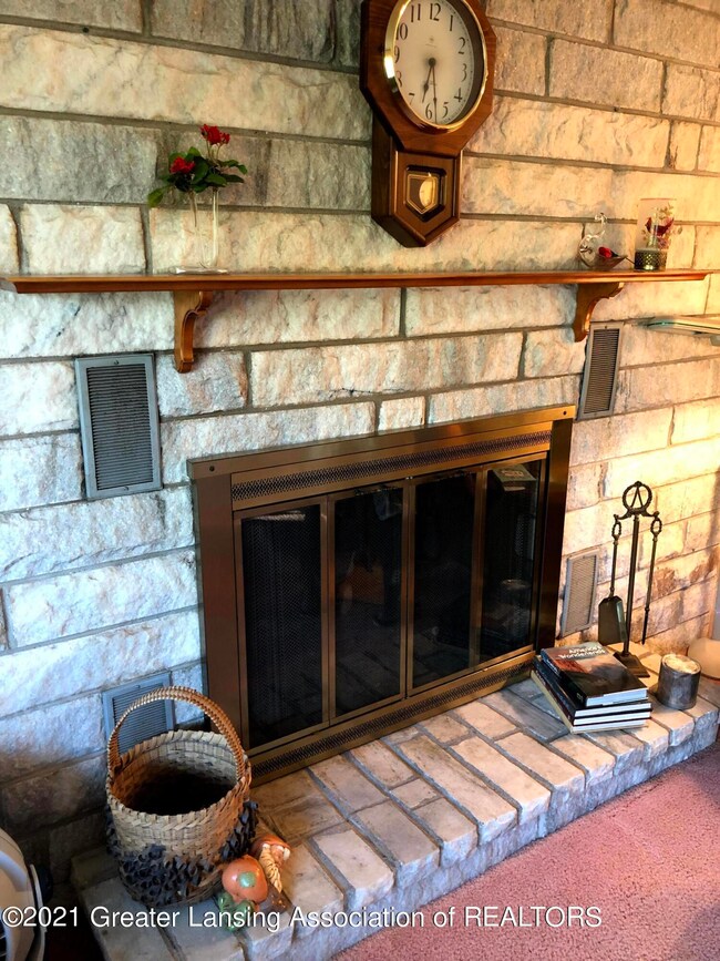 1107 W Thomas L Pkwy, Lansing, MI 48917 - photo 6