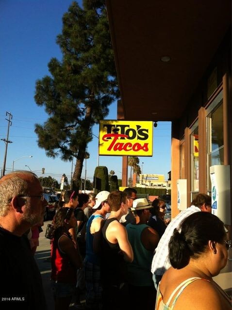 You Too can have crowds