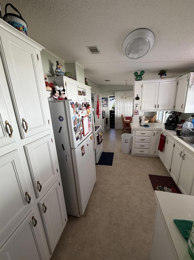 3045 Shady Creek Dr, Wesley Chapel, FL 33543 - photo 6