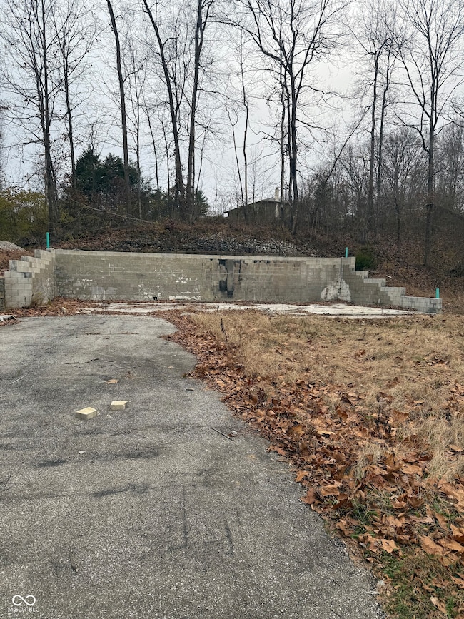 950 W Base Rd, North Vernon, IN 47265 - photo 2