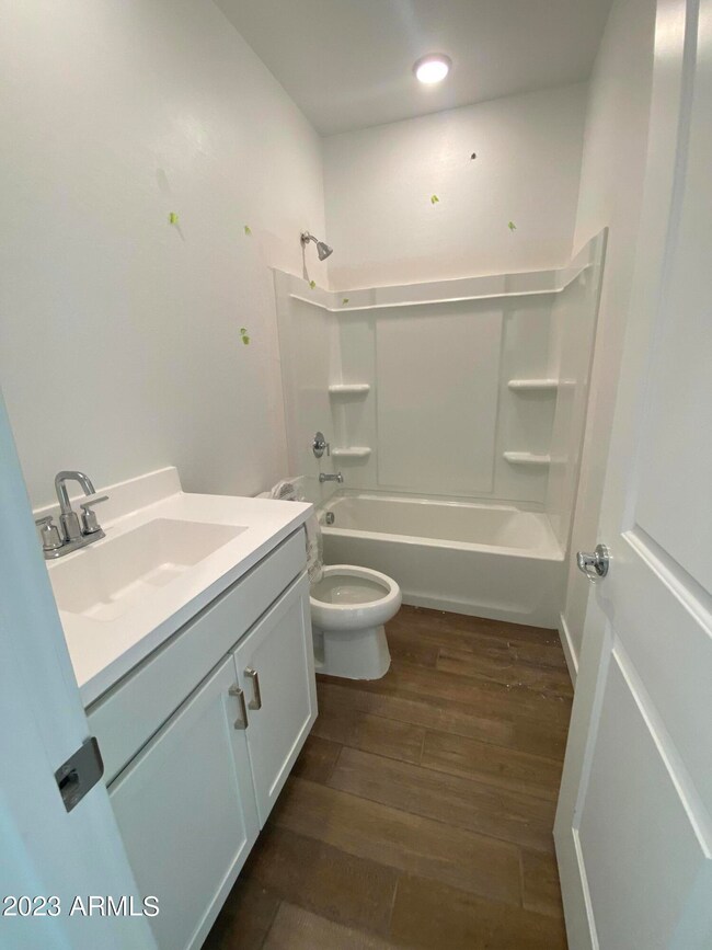Lot 91 - Guest Bathroom
