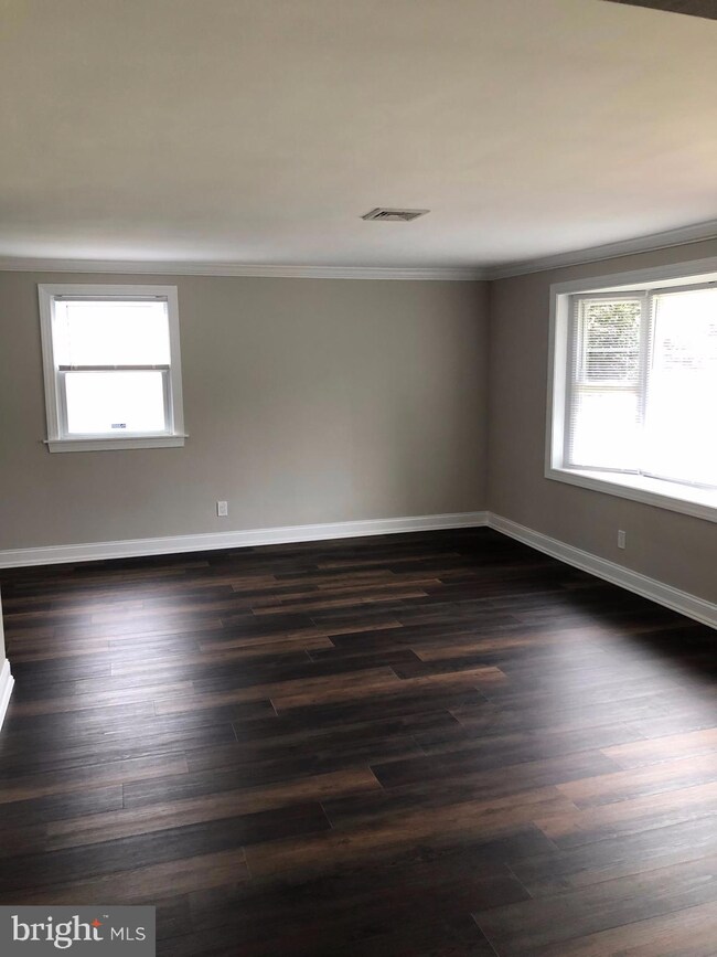 3890 Round Meadow Ln, Hatboro, PA 19040 - photo 6