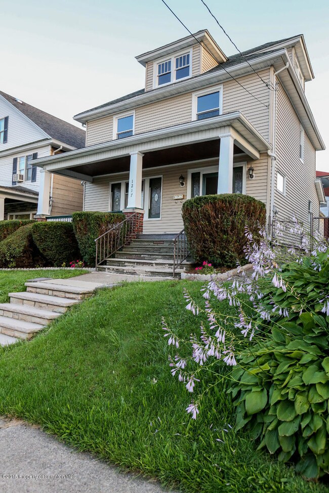1217 Bryn Mawr St, Scranton, PA 18504 - photo 4