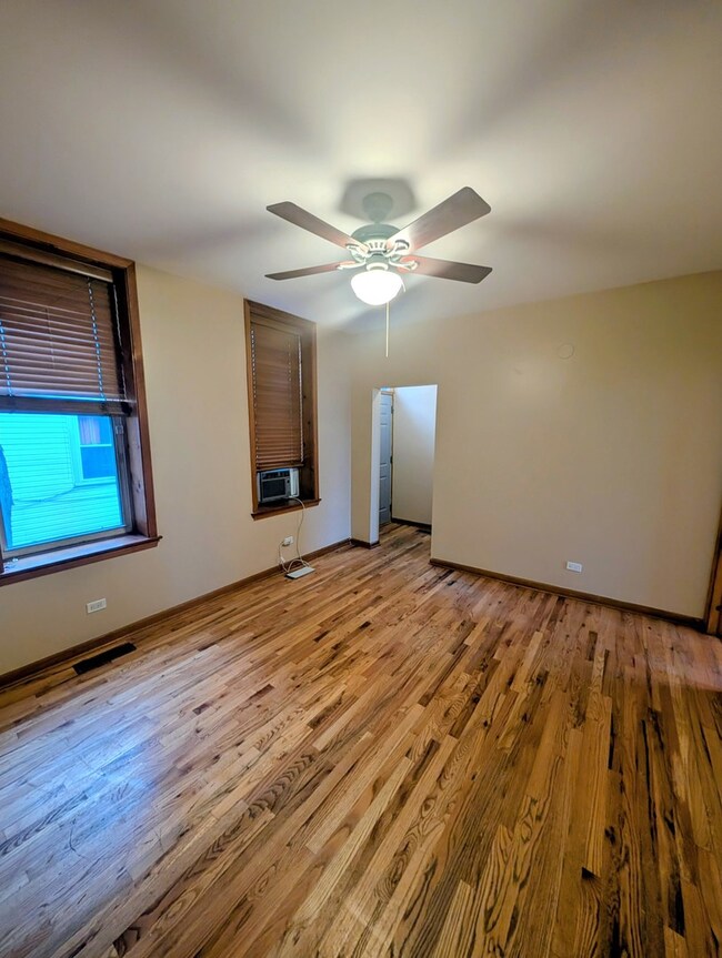 1852 W Thomas St unit 1, Chicago, IL 60622 - photo 5