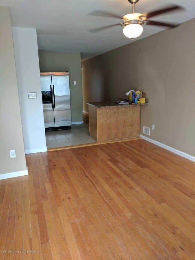 1019 Rathbun Ave, Staten Island, NY 10309 - photo 3