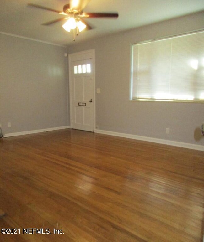 5073 Polaris St, Jacksonville, FL 32205 - photo 6