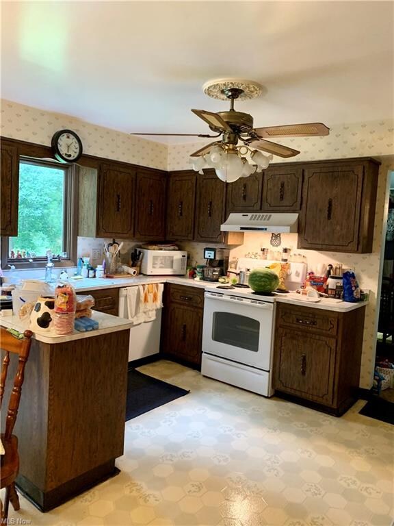 9110 Crackel Rd, Chagrin Falls, OH 44023 - photo 6