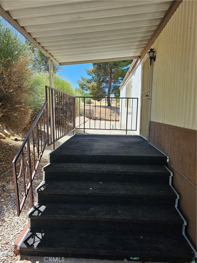 16305 Pebble Beach Dr, Victorville, CA 92395 - photo 3