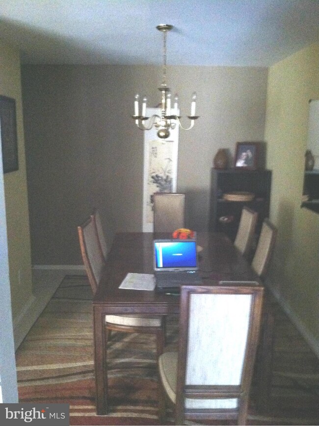 9321 Jarrett Ct, Montgomery Village, MD 20886 - photo 4