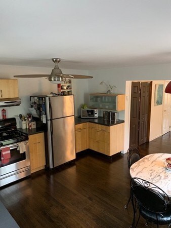 142 Maple St, Needham, MA 02492 - photo 5