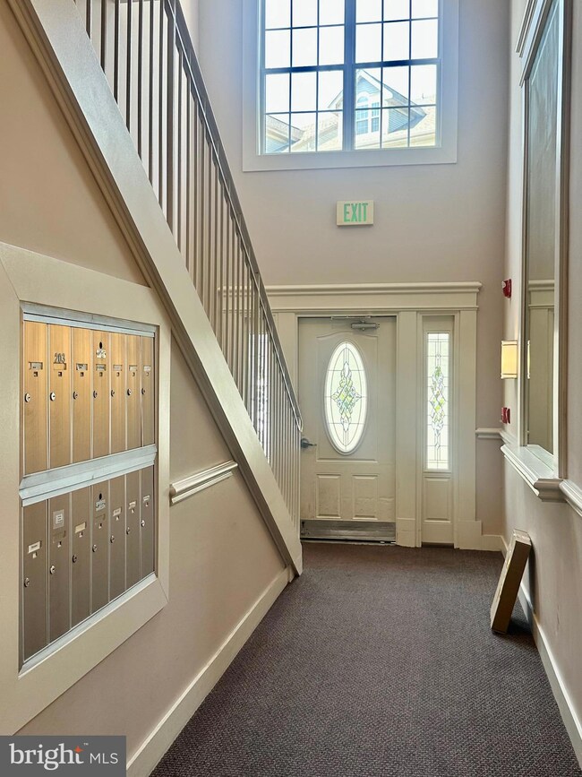 8805 Stone Ridge Cir unit 102, Pikesville, MD 21208 - photo 3