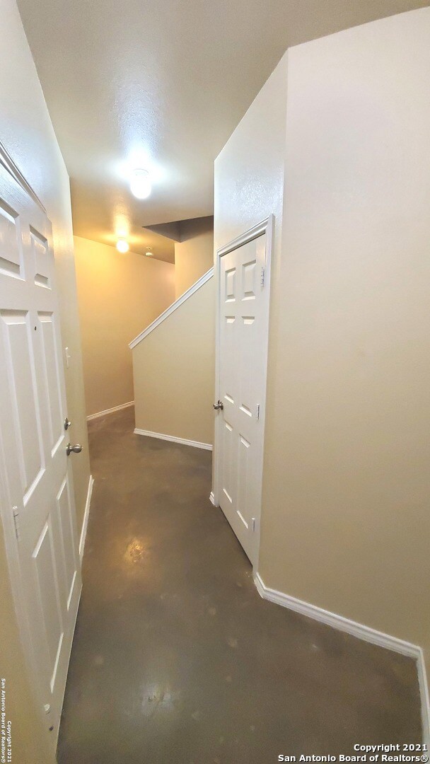 10803 Mathom Landing unit 2, Universal City, TX 78148 - photo 4