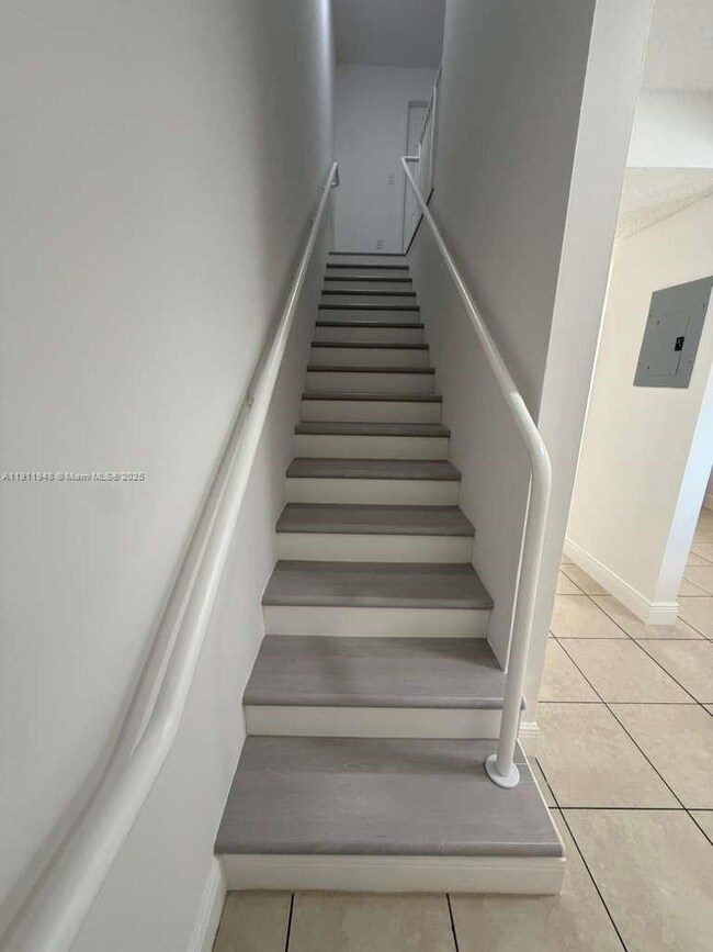 7785 W 30th Ct unit F202, Hialeah, FL 33018 - photo 6