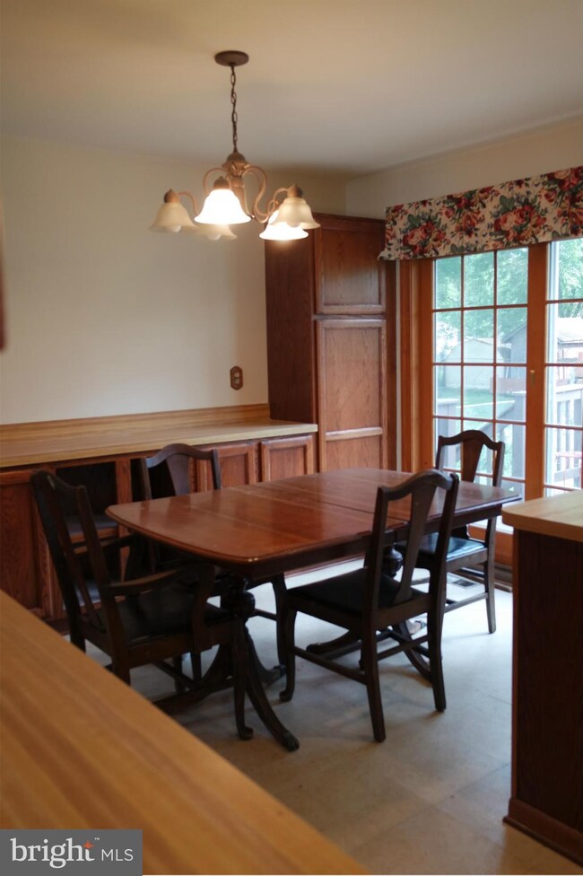 8416 Holly St, Laurel, MD 20707 - photo 7