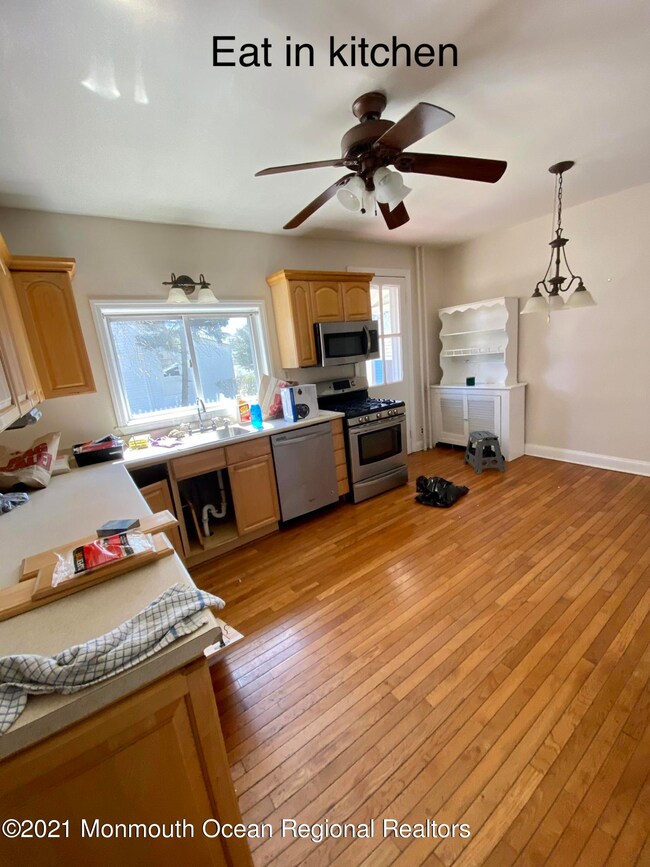 501 Page Ave unit SUMMER, Allenhurst, NJ 07711 - photo 6