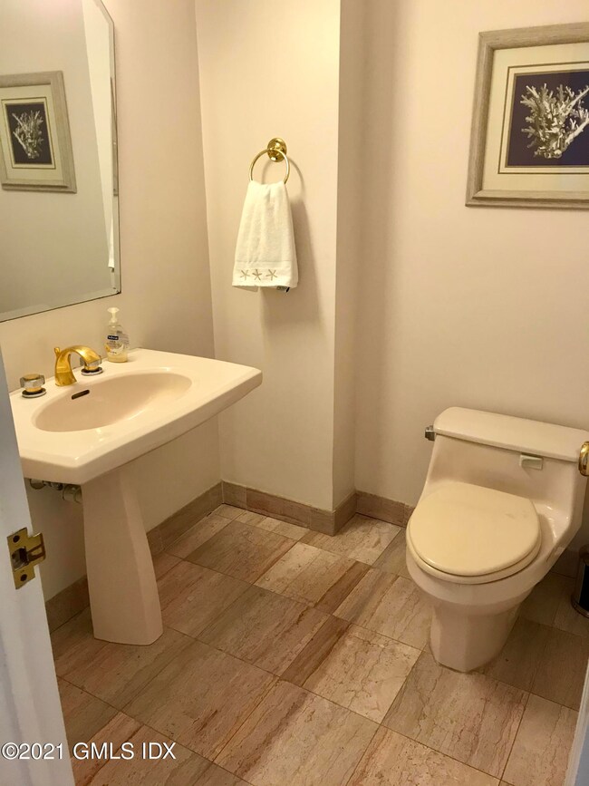 15 Lafayette Ct unit 2C, Greenwich, CT 06830 - photo 5