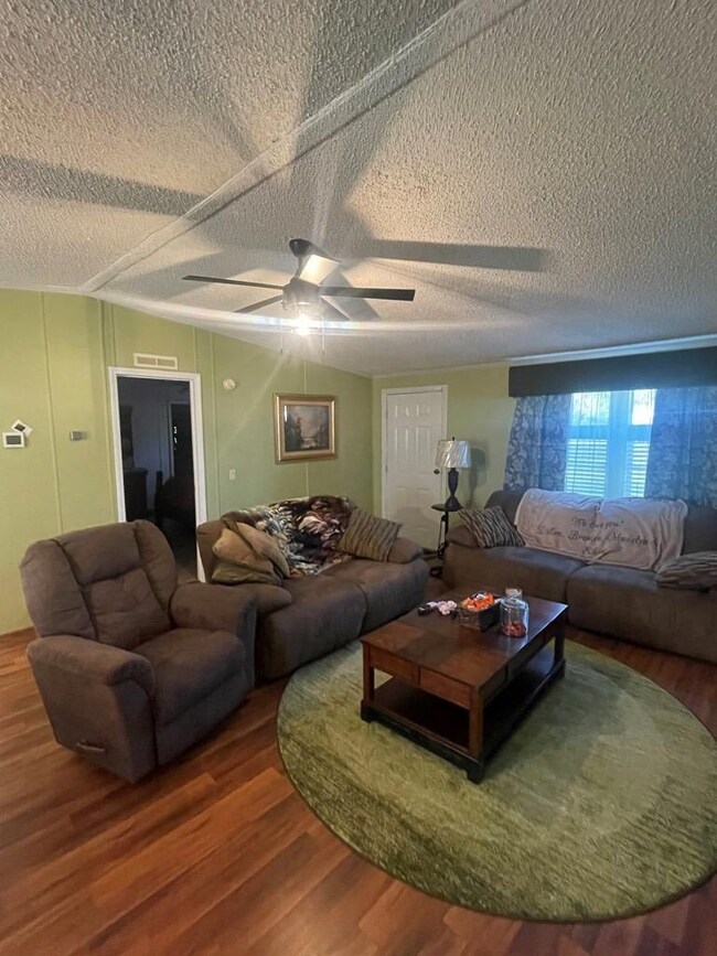 186 Lexington Cir, Americus, GA 31709 - photo 3