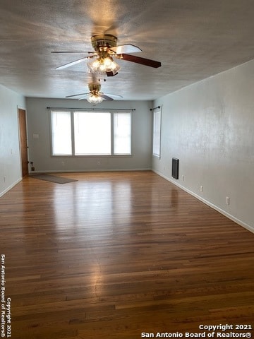 310 N Veramendi Ave, New Braunfels, TX 78130 - photo 4