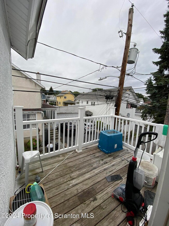 307 Geraldine Ct, Scranton, PA 18504 - photo 7