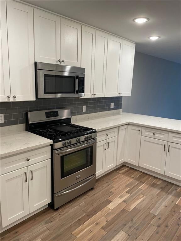 Kitchen- looking to Den