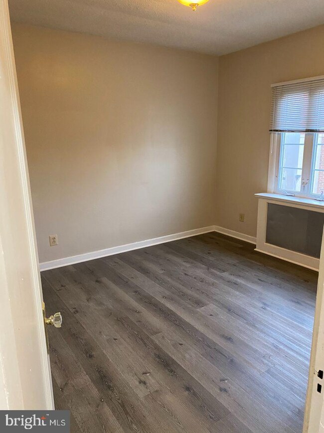 4751 21st Rd N unit 2, Arlington, VA 22207 - photo 3