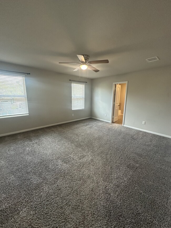 2146 10th St, Hempstead, TX 77445 - photo 6