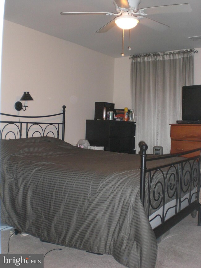 15 Canterbury Square unit 302, Alexandria, VA 22304 - photo 7